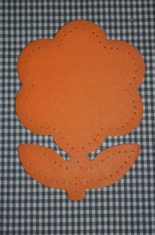 2 Leder (imitat) applikationen *blume* orange