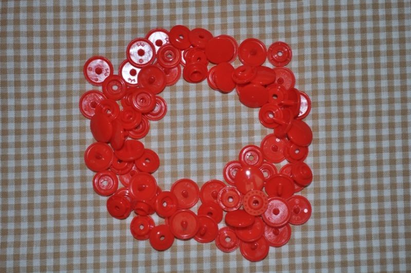 30 Baby Snaps T5 Farbe B1 Tomaten rot