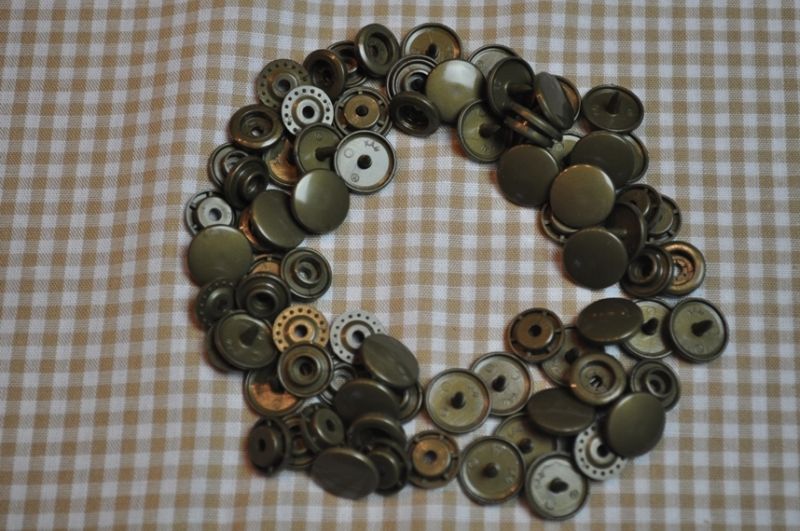 30 Baby Snaps T5 Farbe B12 Bronze