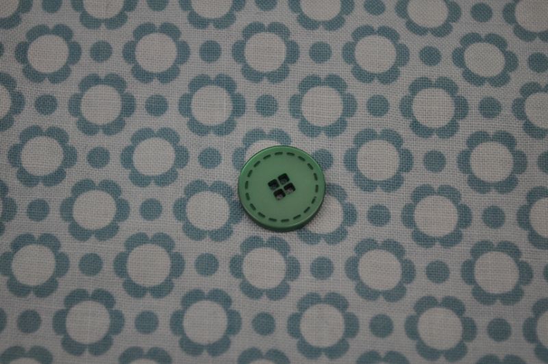 Knopf 15mm 4-Loch grün