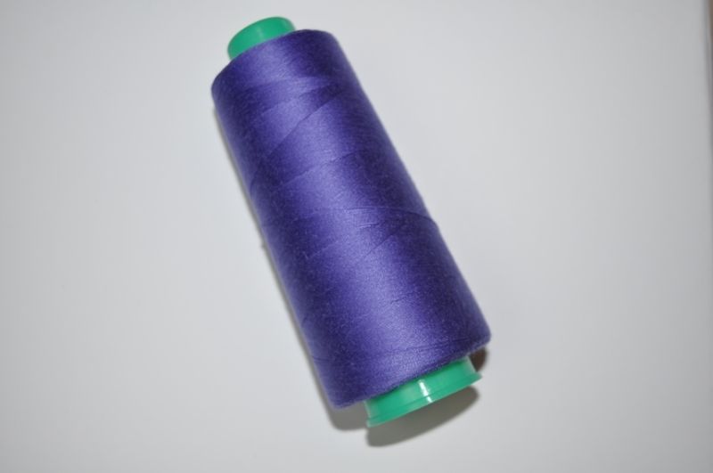 Overlockgarn 120er 2500 m Fb.527 violett