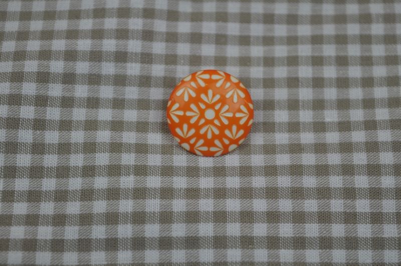 Knopf Tante Ema Blumenmuster orange