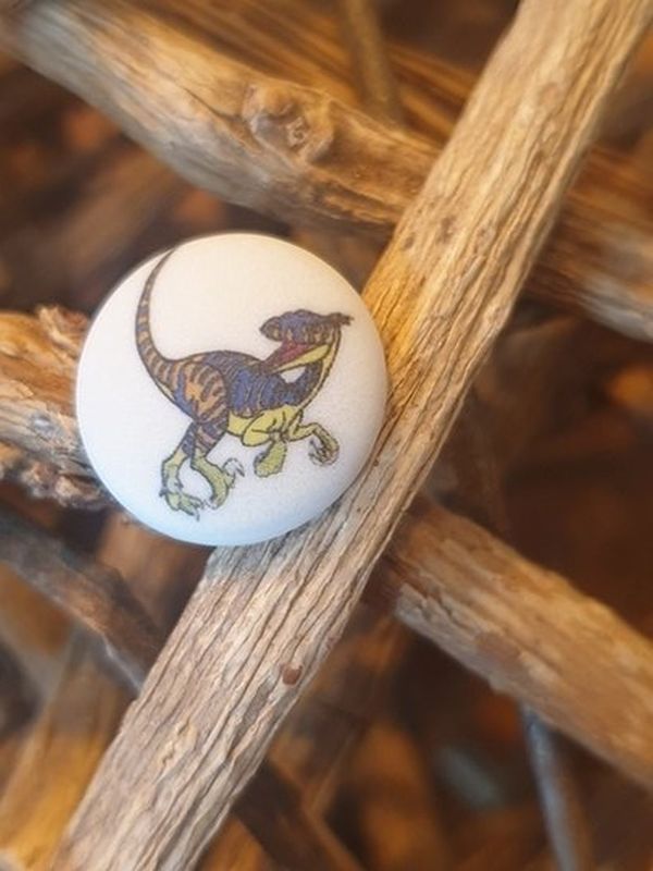 Knopf 15mm Polyester Dinosaurier 3 weiß