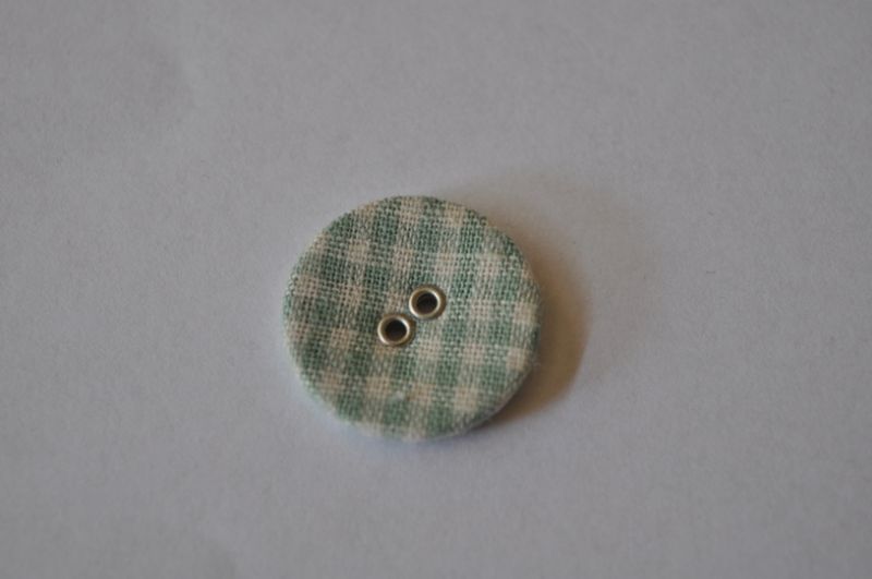 Knopf mit Stoff bezogen mint
