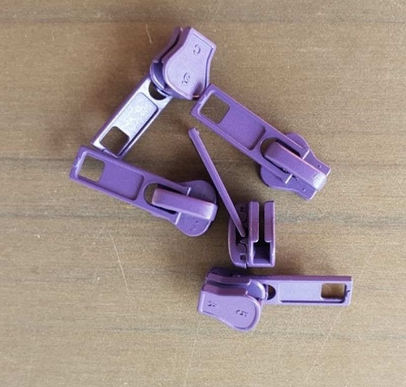 Schieber/Zipper 5 mm grob Reißverschluss lila