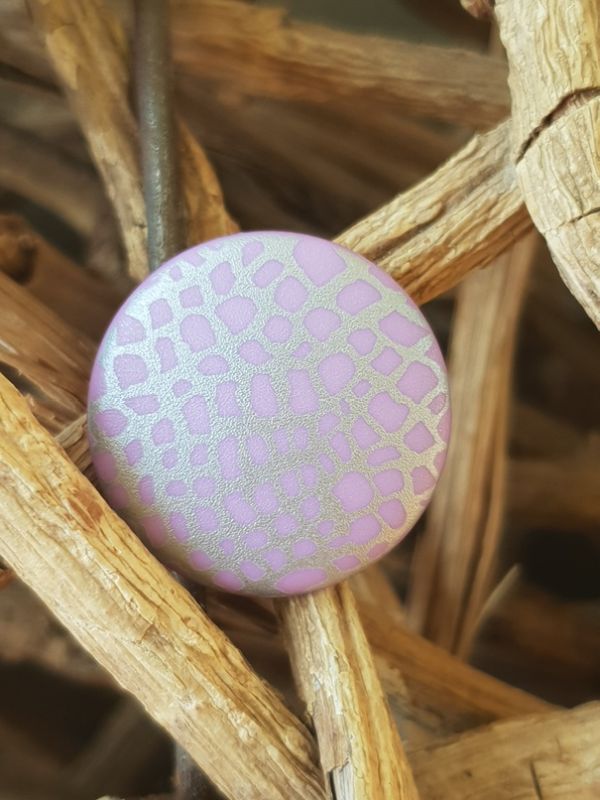 Knopf 20mm Öse Polyester Muster flieder/silber