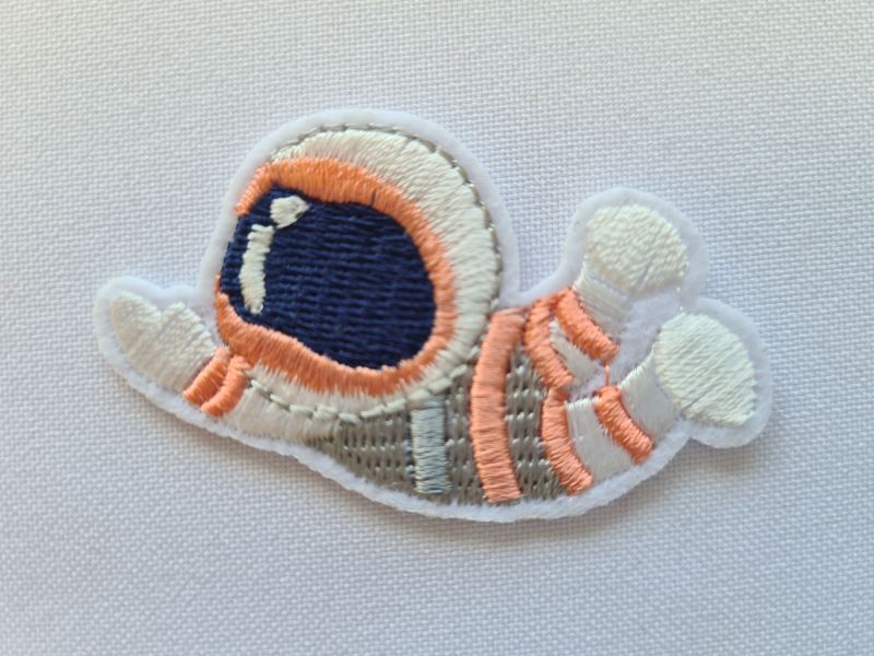 Applikation/Bügelbild Astronaut liegend rosa