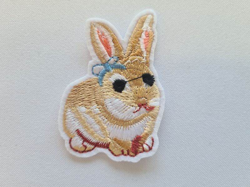 Applikation/Bügelbild Hase blaue Schleife