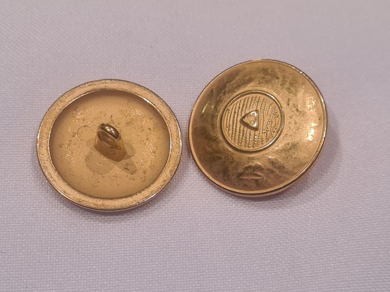 Knopf 25mm Öse Metall Schildoptik Gold