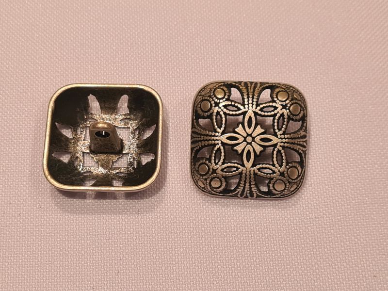 Knopf 20mm Öse Viereck mit ausfräsung Silber matt
