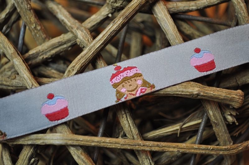 Webband Mädchen und Törtchen grau