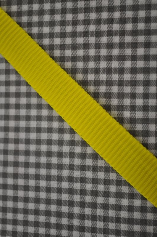 Gurtband 15 mm gelb