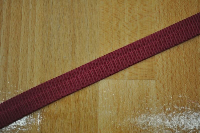 Gurtband 15 mm weinrot