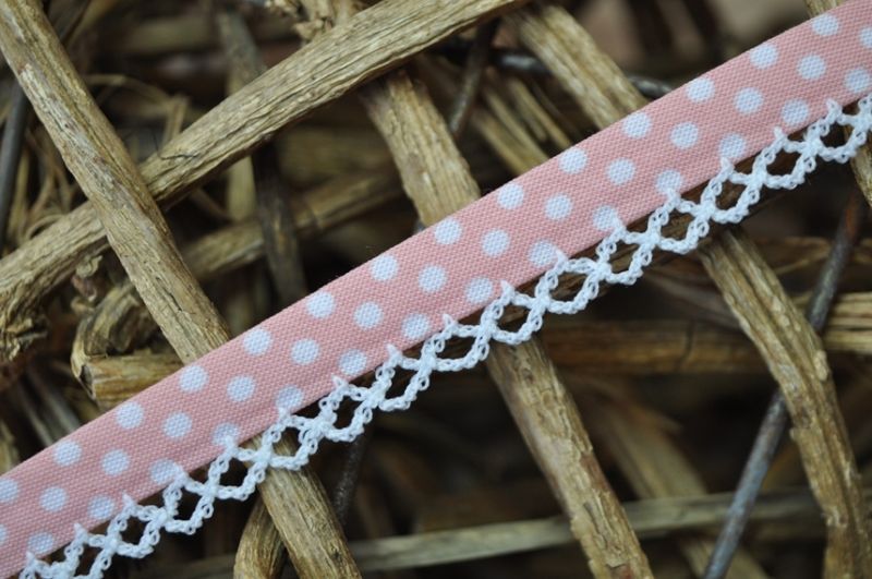 Schrägband Punkte mit Häkelborte Haut