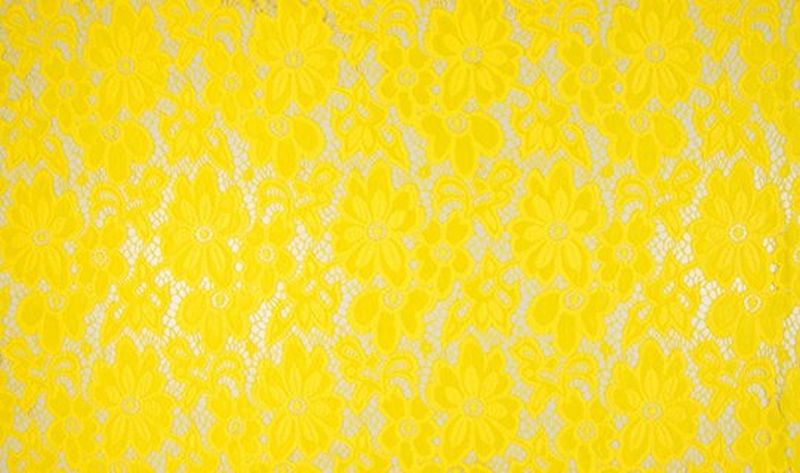 Spitzenstoff Eva Gelb 31