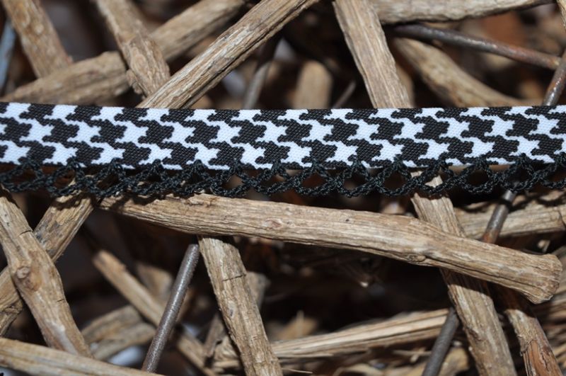 Schrägband Grafik mit Häkelborte 5 schwarz