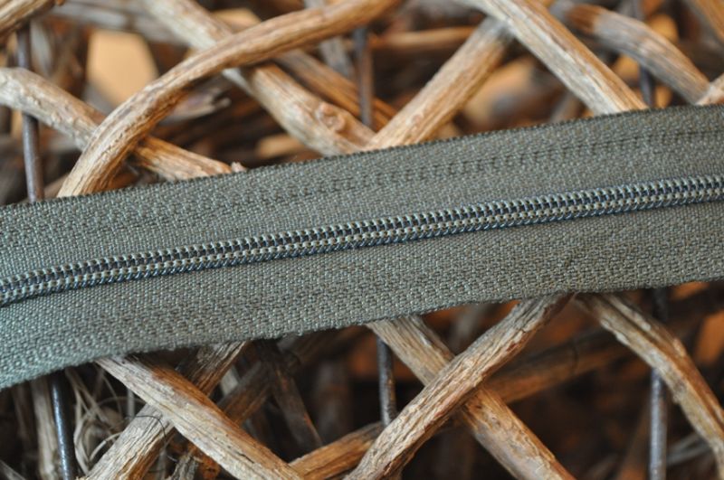 Endlosreißverschluss 3 mm khaki