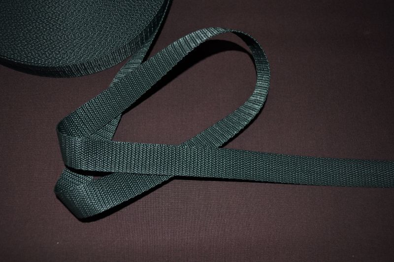 [490051.069] Gurtband 20 mm dunkelgrün