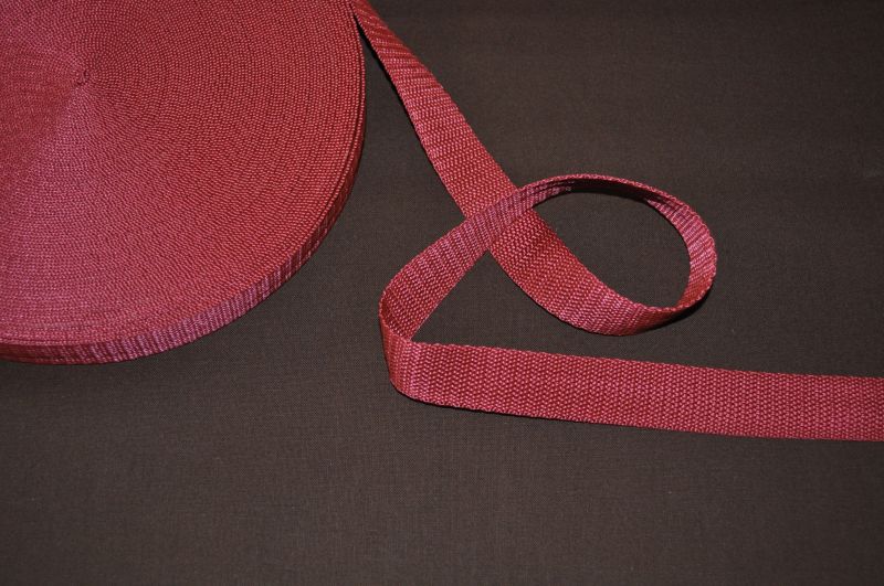 [490051.034] Gurtband 20 mm weinrot