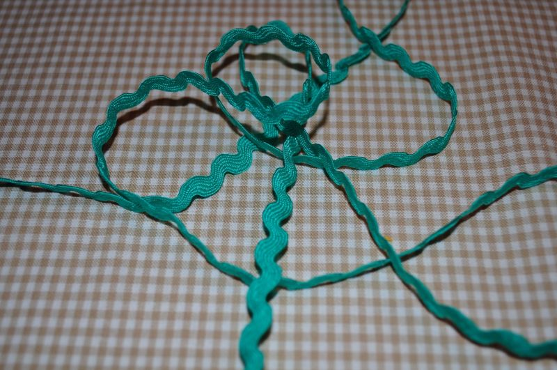 [510249.023?] Zackenlitze 5mm dunkelgrün