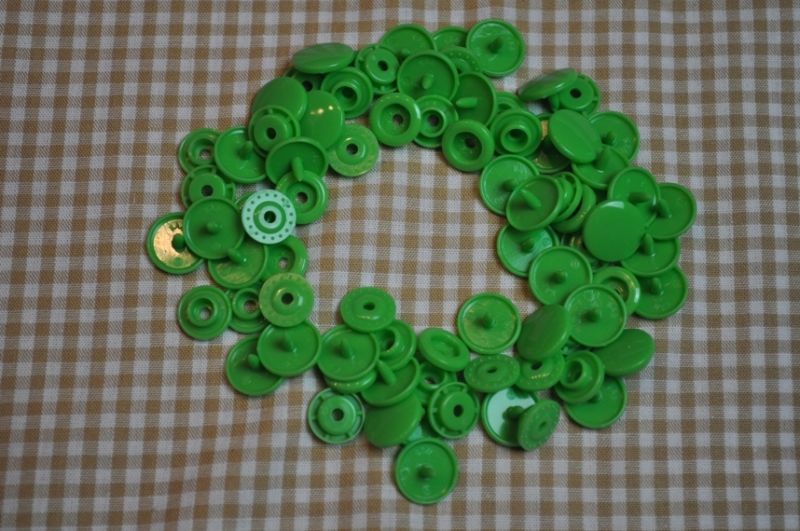 30 Baby Snaps T5 Farbe B14 Spring Green