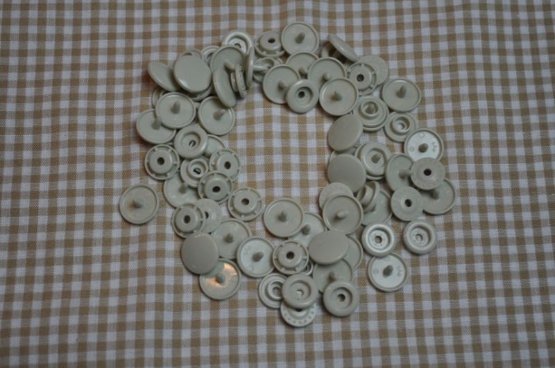 30 Baby Snaps T5 Farbe B23 Light Tan (Sand)