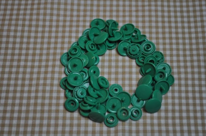 30 Baby Snaps T5 Farbe B29 Jade green 