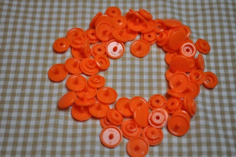 30 Baby Snaps T5 Farbe B55 orange 