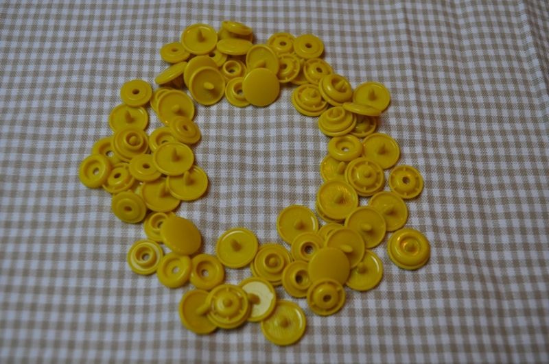 30 Baby Snaps T5 Farbe B79 senf