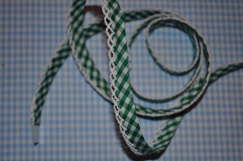 Schrägband vichy karo mit Häkelborte dunkelgrün