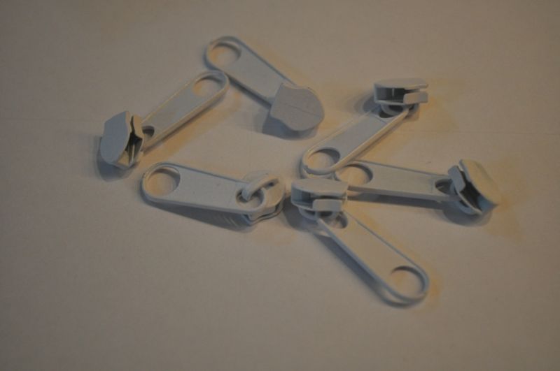 Schieber/Zipper 5 mm Reißverschluss weiß