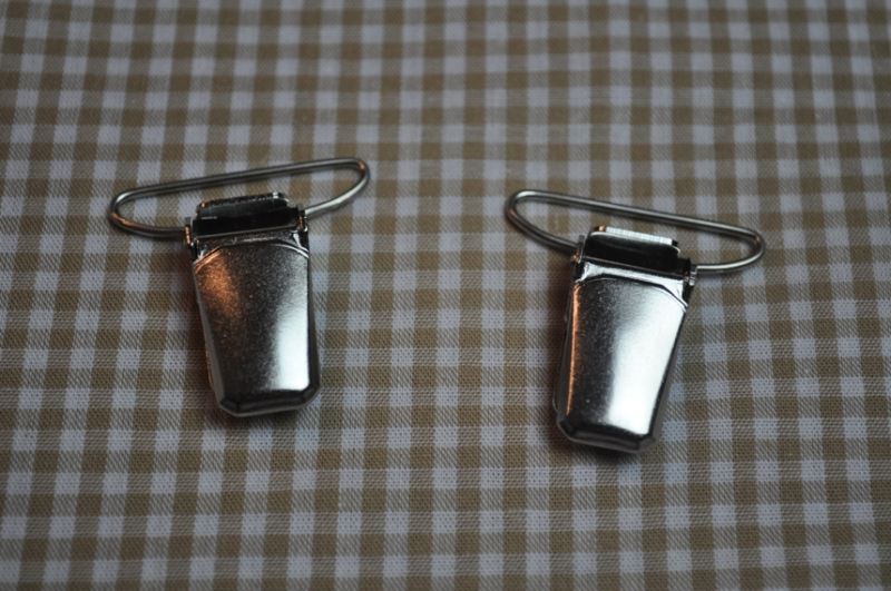 Schnullerclip Hosenträgerclip 30 mm