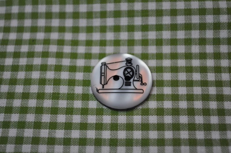 Knopf 20mm 2-Loch Kunstoff Nähmaschine grau