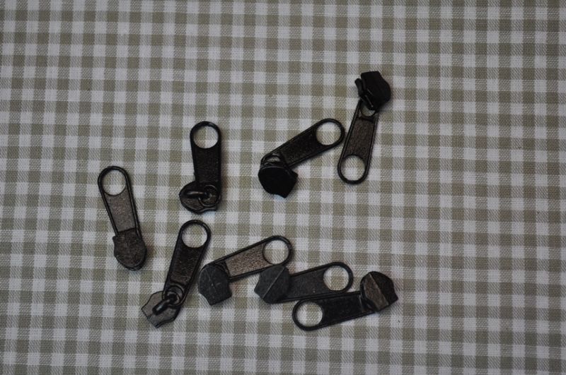 Schieber/Zipper 3 mm Reißverschluss schwarz