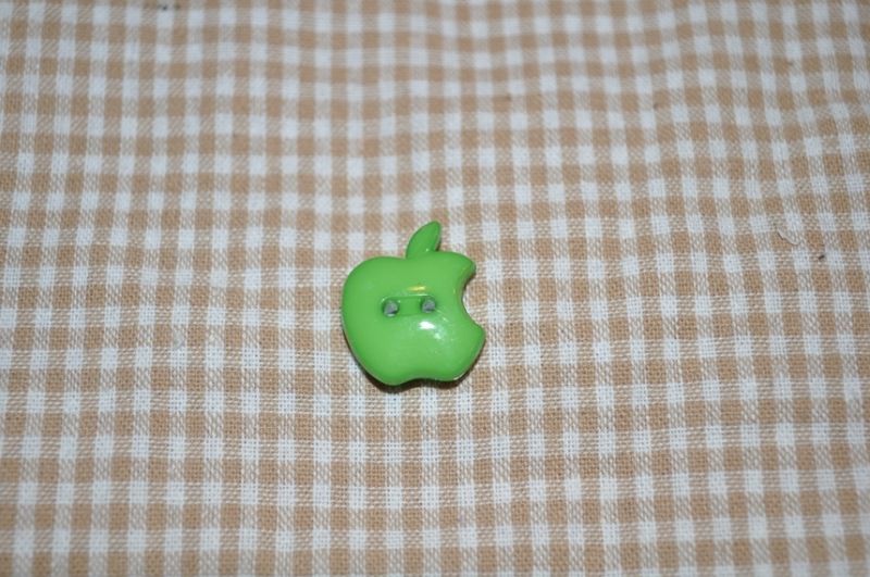 Knopf 20mm 2-Loch Bitten Apple mittel grün
