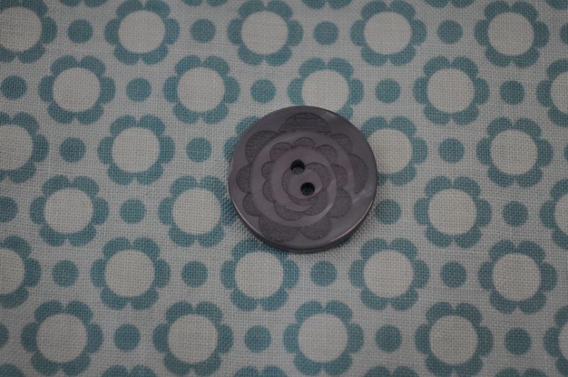 Knopf Blumenkreis groß blau