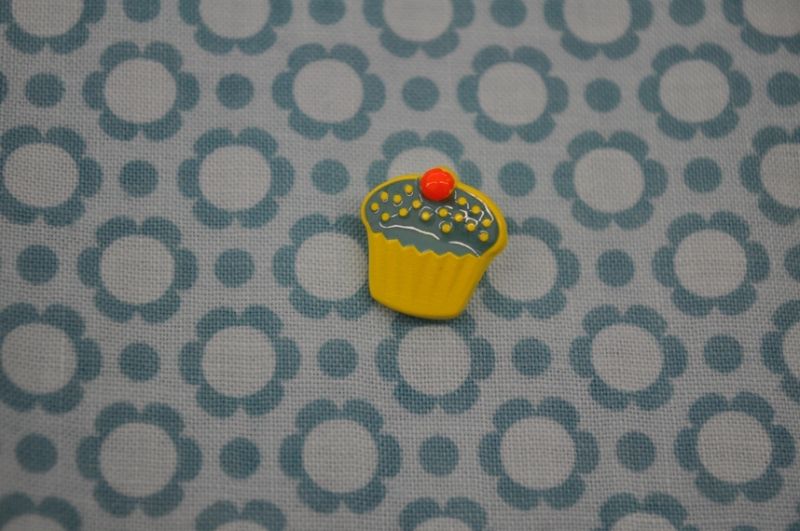 Knopf Cupcake gelb