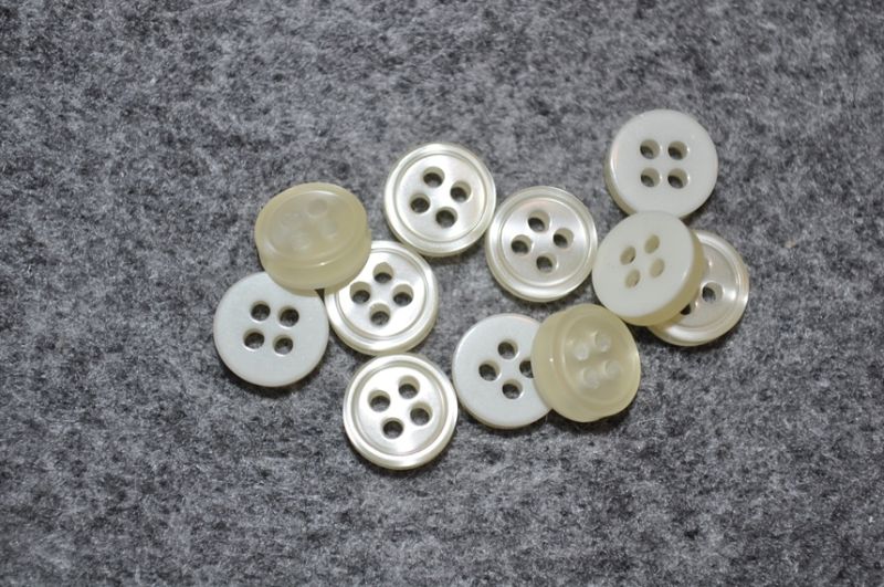 Knopf Mini Double face ecru matt/glänzend 