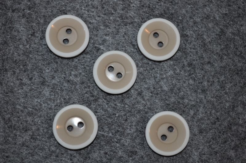 Knopf Weiß/Hellbraun 1,9cm