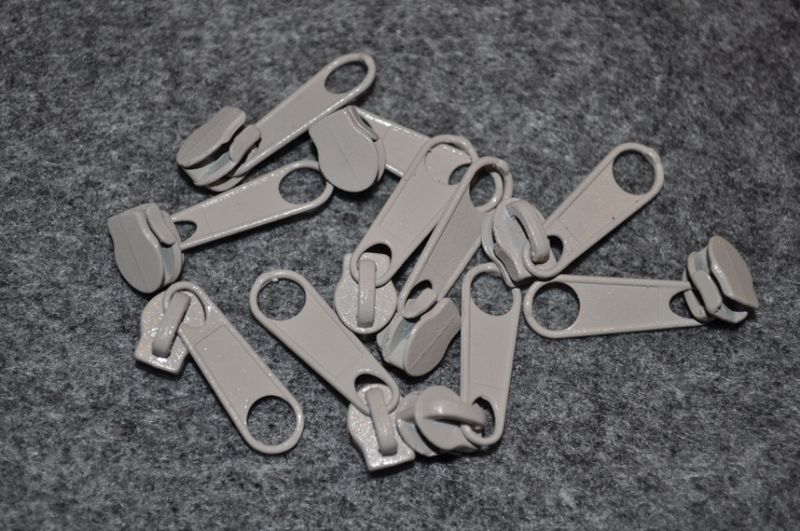 Schieber/Zipper 3 mm Reißverschluss sand