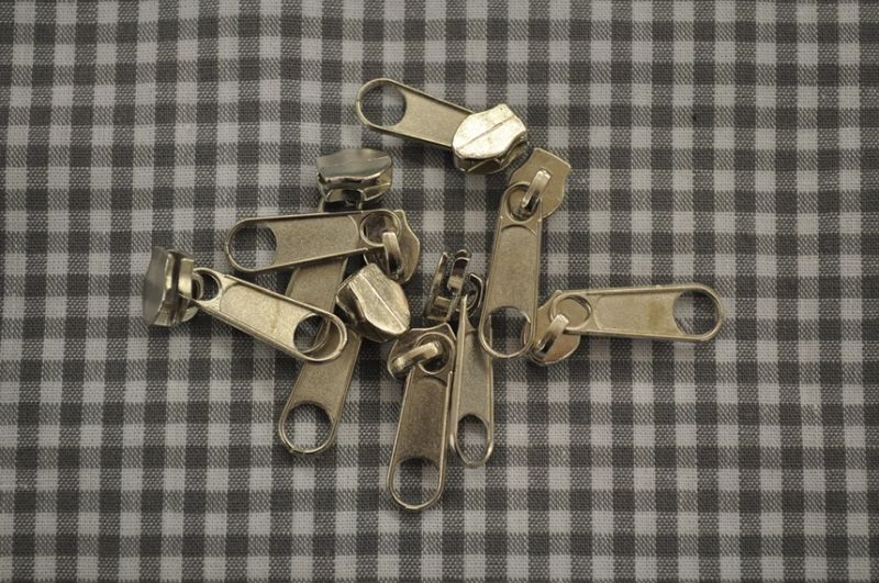 Schieber/Zipper 3 mm Reißverschluss silber