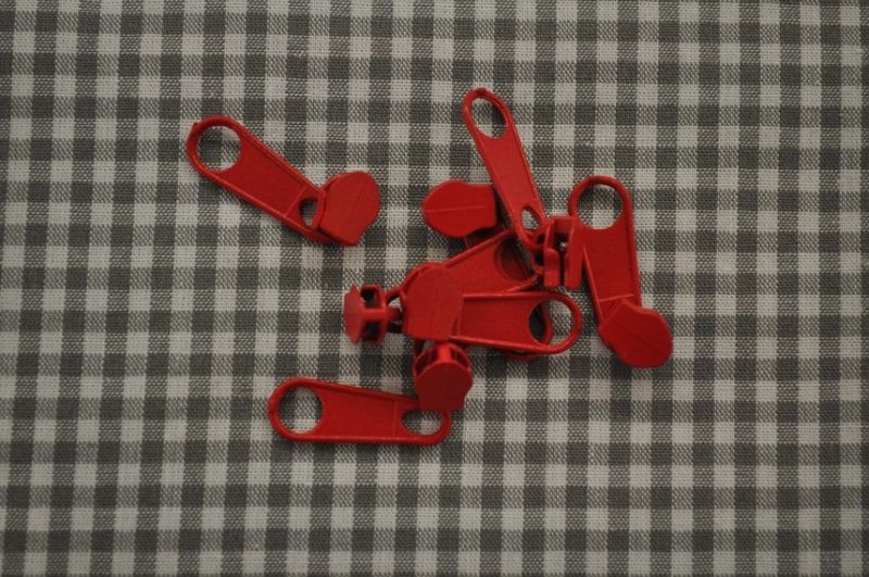 Schieber/Zipper 3 mm Reißverschluss rot