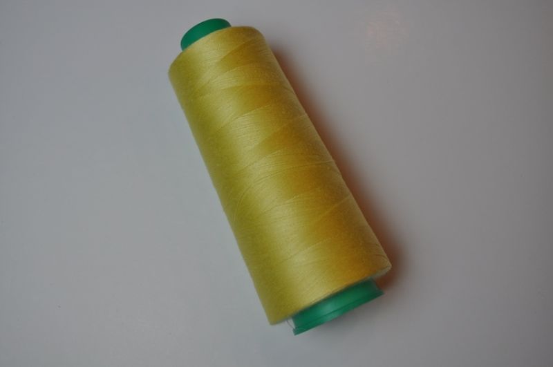 Overlockgarn 120er 2500 m Fb.106 jaune