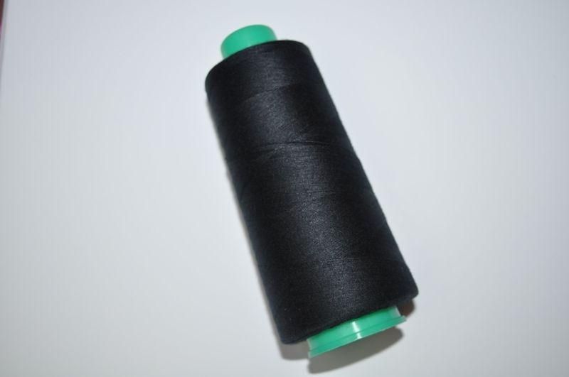 Overlockgarn 120er 2500 m Fb.950 schwarz