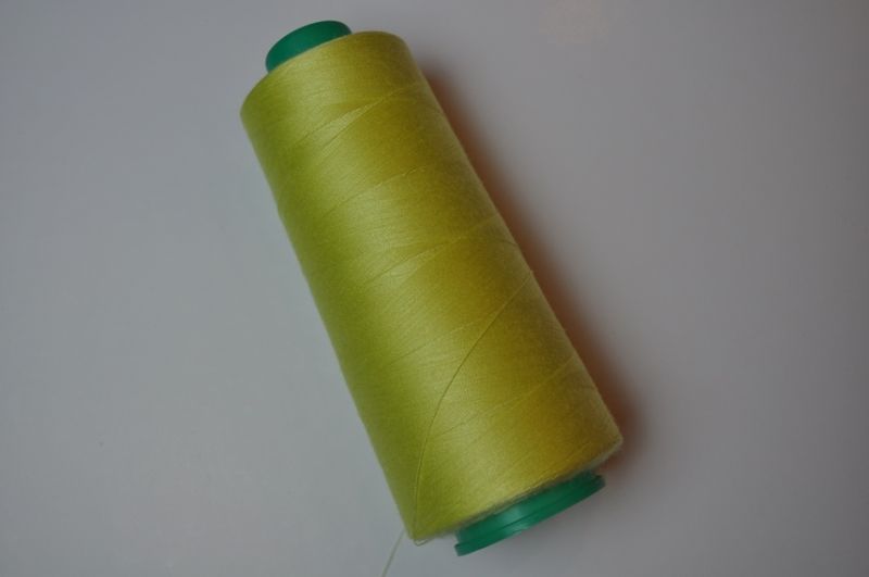 Overlockgarn 120er 2500 m Fb.107 citron