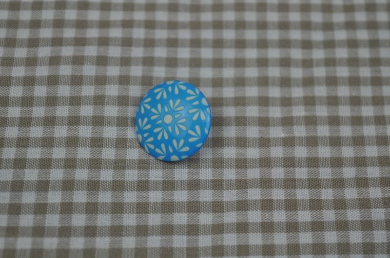 Knopf Tante Ema Blumenmuster türkis