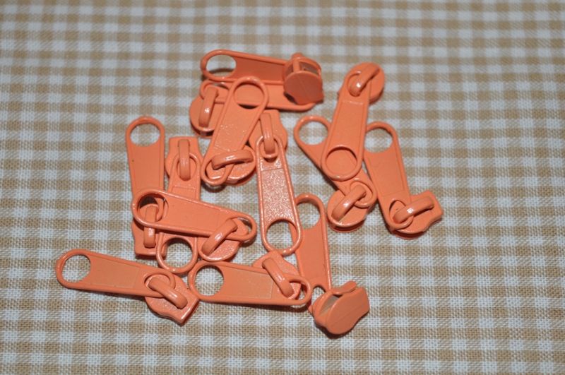 Schieber/Zipper 3 mm Reißverschluss lachs