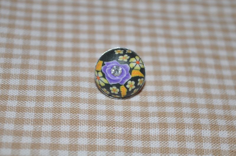 Knopf Fimo mit Steinchen 2