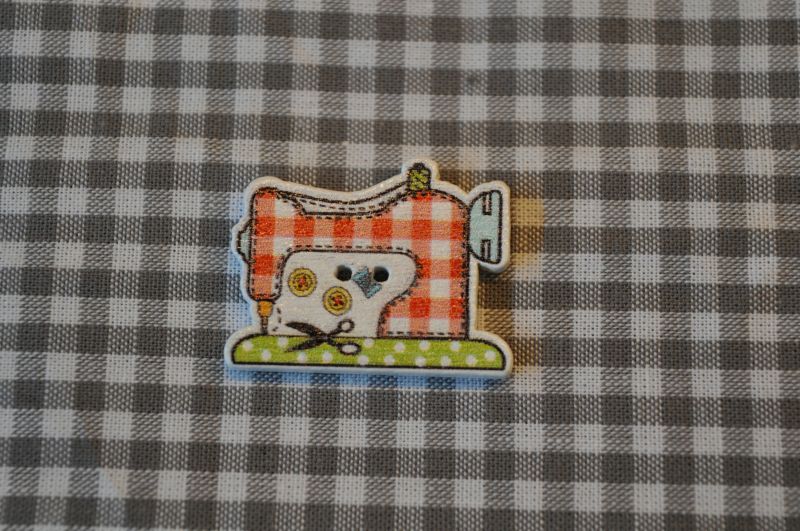 Knopf Nähmaschine Holz Karo rot