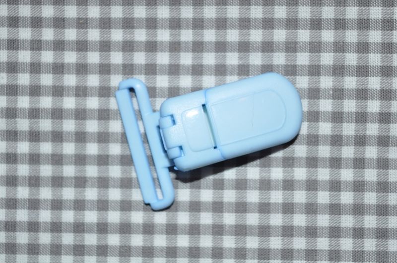 Clip für Schnullerkette Speichelfest hellblau